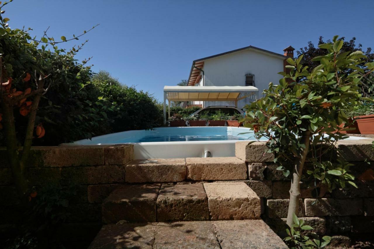 Villa Ambra Soiano Del Lago Bagian luar foto